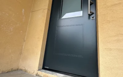 Porte d’entrée en aluminium à Ribeauvillé : une porte solide et élégante